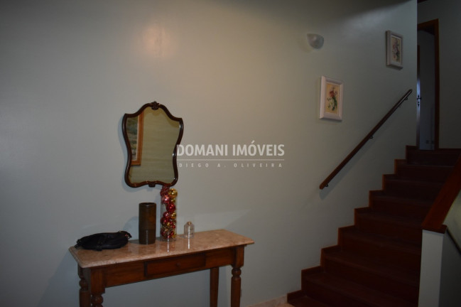 Imagem Casa com 4 Quartos à Venda, 442 m² em Região Do Alto Da Vila Inglesa - Campos Do Jordão Imagem Casa com 4 Quartos à Venda, 442 m² em Região Do Alto Da Vila Inglesa - Campos Do Jordão