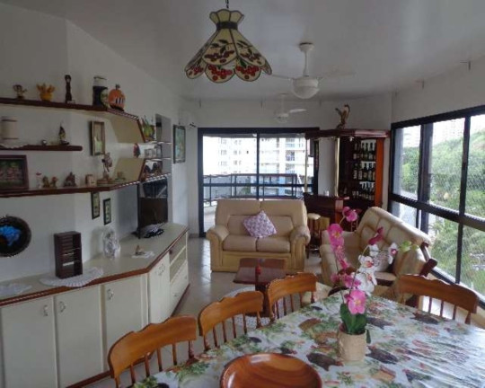 Apartamento com 4 Quartos à Venda, 192 m² em Jardim Astúrias - Guarujá