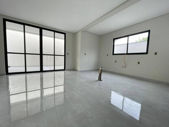 Imagem Casa com 3 Quartos à Venda, 150 m² em São João Do Rio Vermelho - Florianópolis Imagem Casa com 3 Quartos à Venda, 150 m² em São João Do Rio Vermelho - Florianópolis