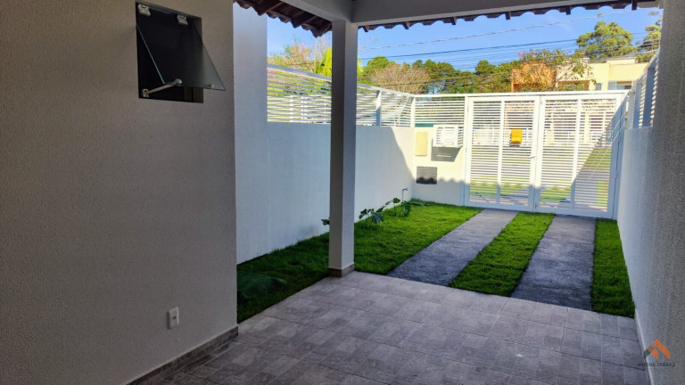 Imagem Casa com 3 Quartos à Venda, 132 m²