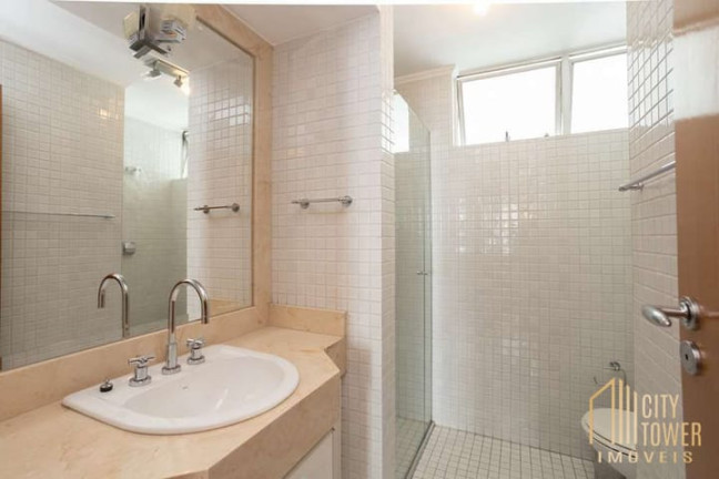 Imagem Apartamento com 3 Quartos à Venda, 228 m² em Itaim Bibi - São Paulo Imagem Apartamento com 3 Quartos à Venda, 228 m² em Itaim Bibi - São Paulo