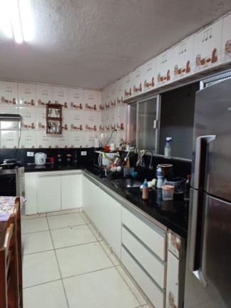 Casa com 4 Quartos à Venda, 160 m² em Centro - Suzano