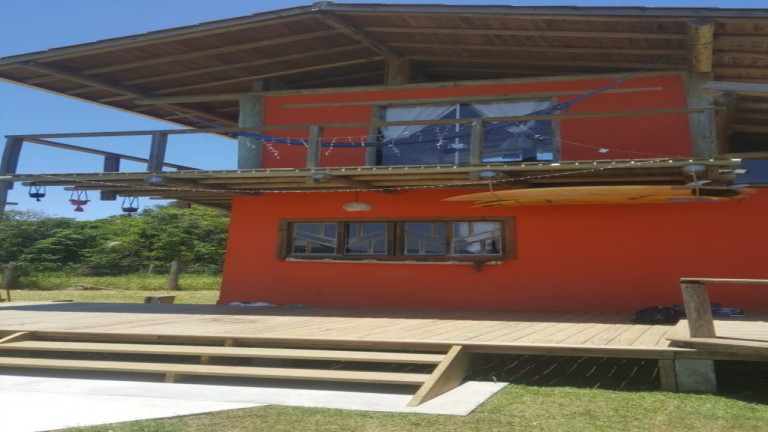 Imagem Imóvel com 2 Quartos à Venda, 130 m² em Praia Do Rosa - Imbituba Imagem Imóvel com 2 Quartos à Venda, 130 m² em Praia Do Rosa - Imbituba