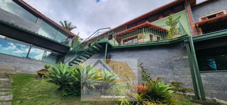 Imagem Casa com 10 Quartos à Venda, 550 m² em Braunes - Nova Friburgo Imagem Casa com 10 Quartos à Venda, 550 m² em Braunes - Nova Friburgo