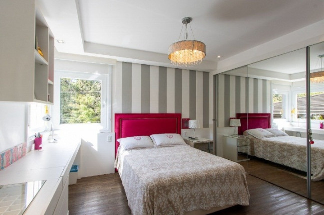 Imagem Casa de Condomínio com 5 Quartos à Venda, 458 m² em Pedra Redonda - Porto Alegre Imagem Casa de Condomínio com 5 Quartos à Venda, 458 m² em Pedra Redonda - Porto Alegre
