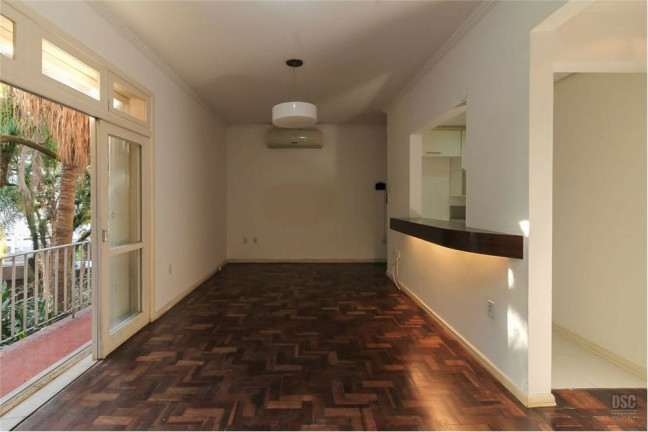 Imagem Imóvel com 2 Quartos à Venda, em Moinhos De Vento - Porto Alegre Imagem Imóvel com 2 Quartos à Venda, em Moinhos De Vento - Porto Alegre