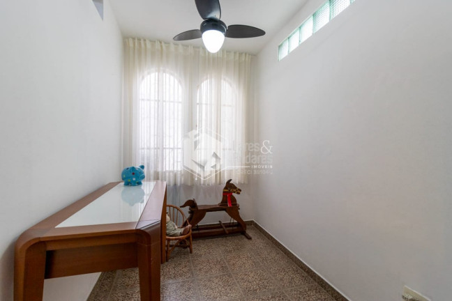Imagem Casa com 4 Quartos à Venda, 150 m² em Cambuci - São Paulo Imagem Casa com 4 Quartos à Venda, 150 m² em Cambuci - São Paulo