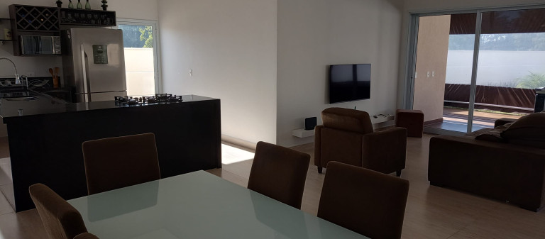 Imagem Casa com 4 Quartos à Venda, 250 m² em Ninho Verde - Porangaba Imagem Casa com 4 Quartos à Venda, 250 m² em Ninho Verde - Porangaba
