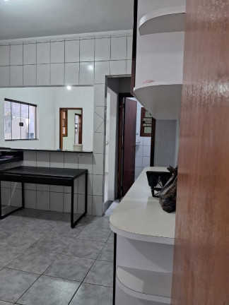 Imagem Imóvel com 2 Quartos à Venda, 80 m² em Maracanã - Praia Grande Imagem Imóvel com 2 Quartos à Venda, 80 m² em Maracanã - Praia Grande