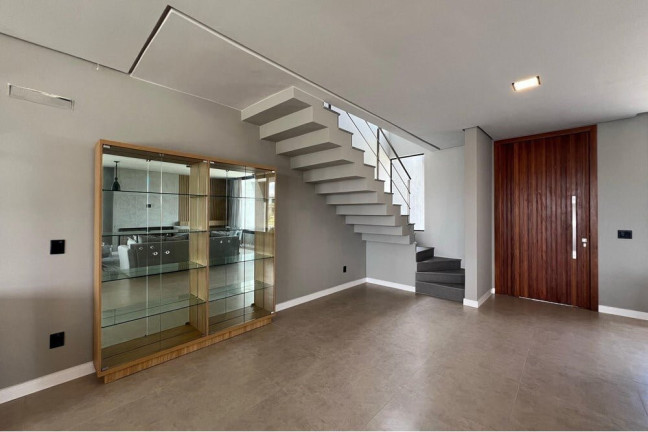 Casa com 4 Quartos à Venda, 213 m² em Centro - Xangri-lá