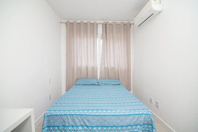 Imagem Imóvel com 1 Quarto à Venda, em Centro Histórico - Porto Alegre Imagem Imóvel com 1 Quarto à Venda, em Centro Histórico - Porto Alegre