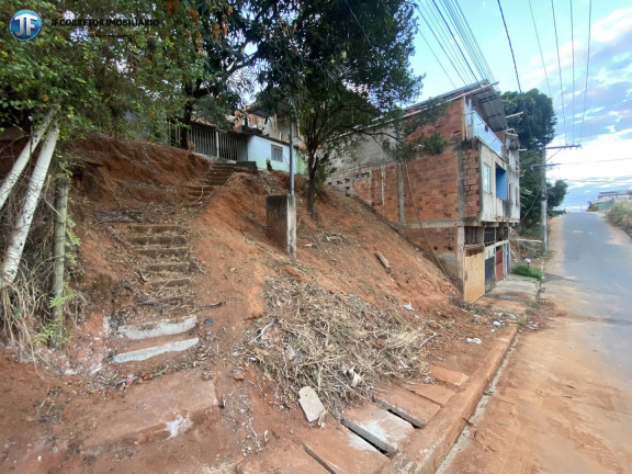Imagem Terreno à Venda, 360 m² em Esperança - Ipatinga Imagem Terreno à Venda, 360 m² em Esperança - Ipatinga
