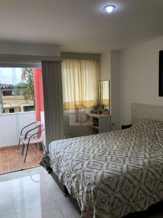 Imagem Casa com 4 Quartos à Venda, 200 m² em Piratininga - Niterói