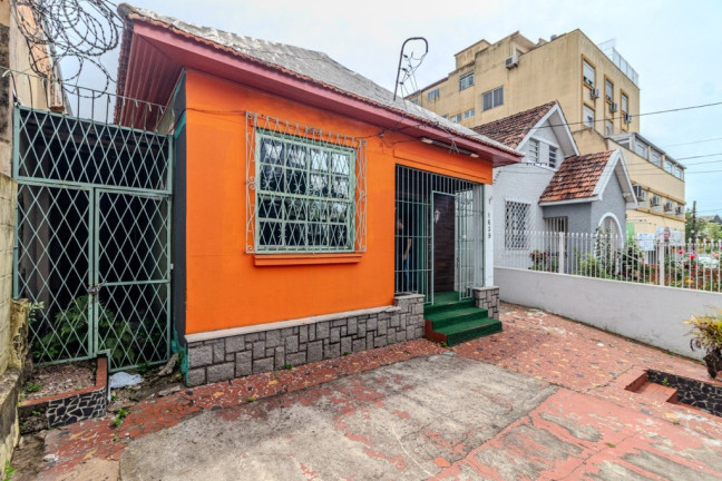Imagem Imóvel à Venda, 180 m² em Vila Ipiranga - Porto Alegre Imagem Imóvel à Venda, 180 m² em Vila Ipiranga - Porto Alegre
