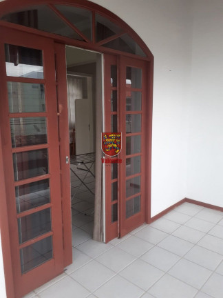 Imagem Casa com 3 Quartos à Venda, 240 m² em Capoeiras - Florianópolis Imagem Casa com 3 Quartos à Venda, 240 m² em Capoeiras - Florianópolis