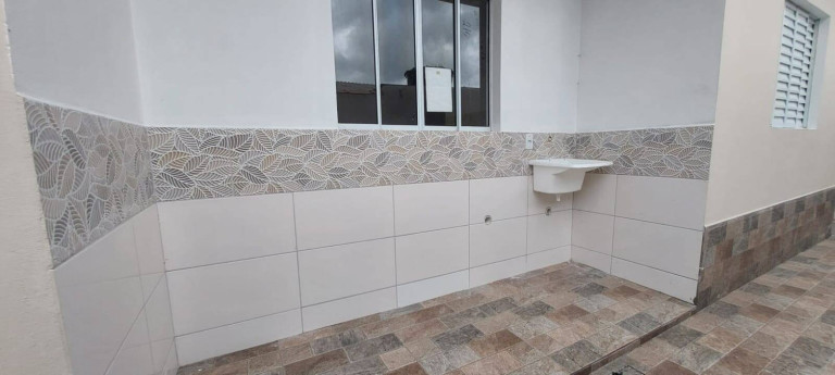 Imagem Casa com 2 Quartos à Venda, 60 m² em Jardim Leonor - Mongaguá Imagem Casa com 2 Quartos à Venda, 60 m² em Jardim Leonor - Mongaguá