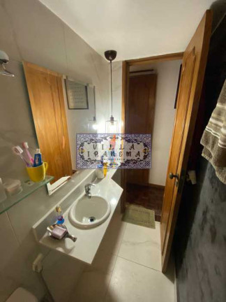 Imagem Apartamento com 3 Quartos à Venda, 120 m² em Leme - Rio De Janeiro Imagem Apartamento com 3 Quartos à Venda, 120 m² em Leme - Rio De Janeiro