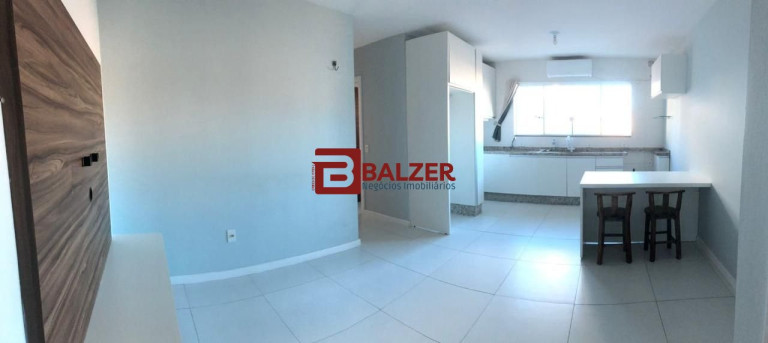 Apartamento com 2 Quartos à Venda, 59 m² em Carianos - Florianópolis