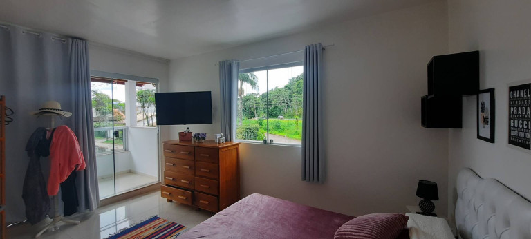 Imagem Casa com 3 Quartos à Venda, 200 m² em Cocanha - Caraguatatuba