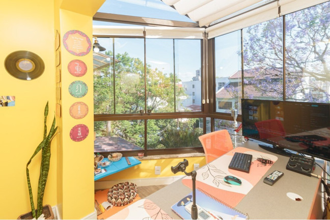 Imagem Casa com 3 Quartos à Venda, 156 m² em Cristo Redentor - Porto Alegre Imagem Casa com 3 Quartos à Venda, 156 m² em Cristo Redentor - Porto Alegre