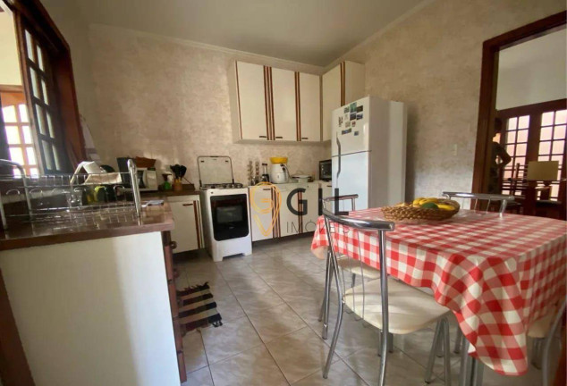 Imagem Casa com 4 Quartos à Venda, 265 m² em Jardim Das Indústrias - Jacareí