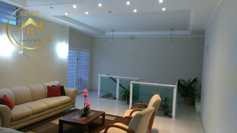 Imagem Casa com 3 Quartos à Venda, 205 m² em Jardim Chapadão - Campinas Imagem Casa com 3 Quartos à Venda, 205 m² em Jardim Chapadão - Campinas