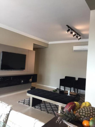 Imagem Imóvel com 4 Quartos para Temporada, 150 m² em Meia Praia - Itapema Imagem Imóvel com 4 Quartos para Temporada, 150 m² em Meia Praia - Itapema
