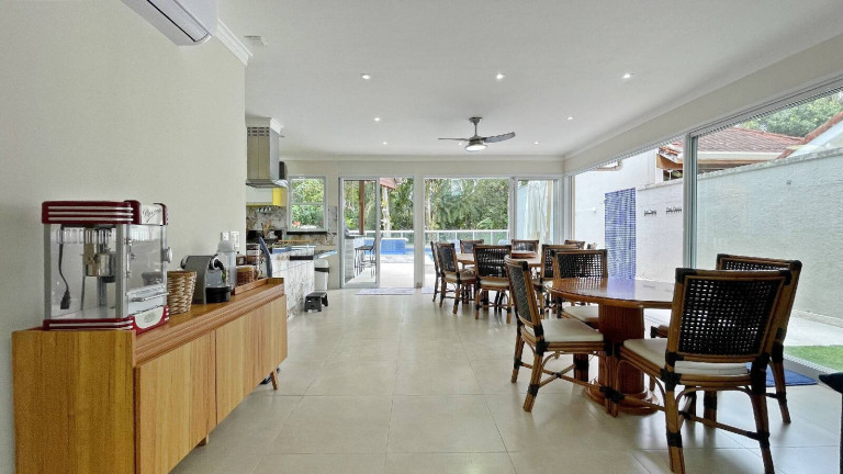 Imagem Casa com 6 Quartos à Venda, 270 m² em Riviera De São Lourenço - Bertioga Imagem Casa com 6 Quartos à Venda, 270 m² em Riviera De São Lourenço - Bertioga