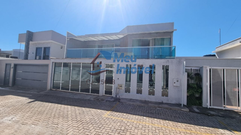 Casa com 5 Quartos à Venda, 370 m² em Setor Habitacional Vicente Pires - Brasília