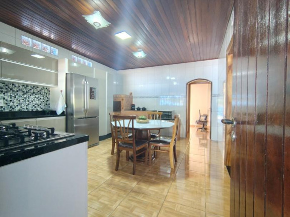 Imagem Imóvel com 3 Quartos à Venda, 2.400 m² em Biritiba Mirim Imagem Imóvel com 3 Quartos à Venda, 2.400 m² em Biritiba Mirim