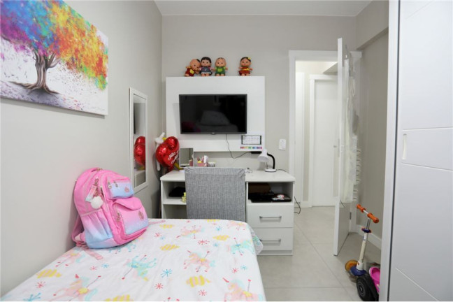 Imagem Imóvel com 3 Quartos à Venda, em Vila Ipiranga - Porto Alegre Imagem Imóvel com 3 Quartos à Venda, em Vila Ipiranga - Porto Alegre