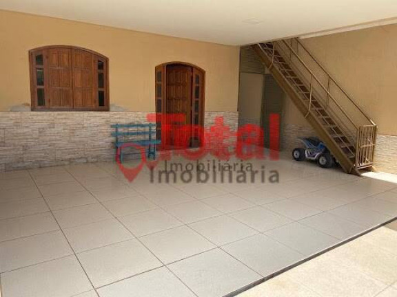 Imagem Casa com 3 Quartos à Venda, 200 m² em Caladinho - Coronel Fabriciano Imagem Casa com 3 Quartos à Venda, 200 m² em Caladinho - Coronel Fabriciano