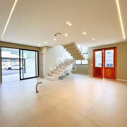 Imagem Casa com 3 Quartos à Venda, 136 m² em Jaraguá Esquerdo - Jaraguá Do Sul Imagem Casa com 3 Quartos à Venda, 136 m² em Jaraguá Esquerdo - Jaraguá Do Sul