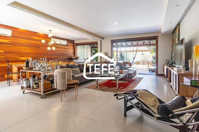 Imagem Casa com 5 Quartos à Venda, 310 m² em Recreio Dos Bandeirantes - Rio De Janeiro Imagem Casa com 5 Quartos à Venda, 310 m² em Recreio Dos Bandeirantes - Rio De Janeiro