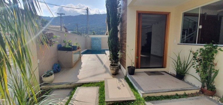 Imagem Casa com 3 Quartos à Venda, 180 m² em Piratininga - Niterói Imagem Casa com 3 Quartos à Venda, 180 m² em Piratininga - Niterói