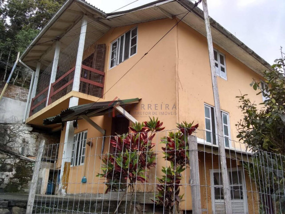 Casa com 3 Quartos à Venda, 140 m² em Costeira Do Pirajubaé - Florianópolis