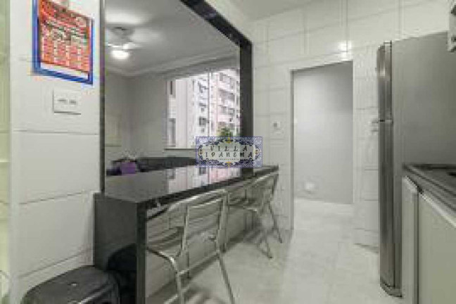 Imagem Apartamento com 3 Quartos à Venda, 85 m² em Leme - Rio De Janeiro Imagem Apartamento com 3 Quartos à Venda, 85 m² em Leme - Rio De Janeiro