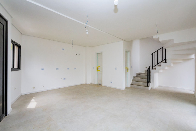 Imagem Sobrado com 3 Quartos à Venda, 190 m² em Vista Alegre - Curitiba