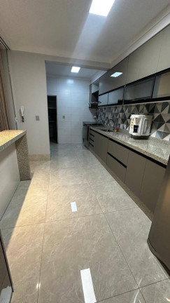 Imagem Casa com 4 Quartos à Venda, em Goiabeiras - Cuiabá Imagem Casa com 4 Quartos à Venda, em Goiabeiras - Cuiabá