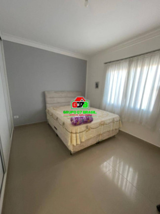 Imagem Chácara com 5 Quartos à Venda, 300 m² em Esplanada Santa Helena - Taubaté Imagem Chácara com 5 Quartos à Venda, 300 m² em Esplanada Santa Helena - Taubaté