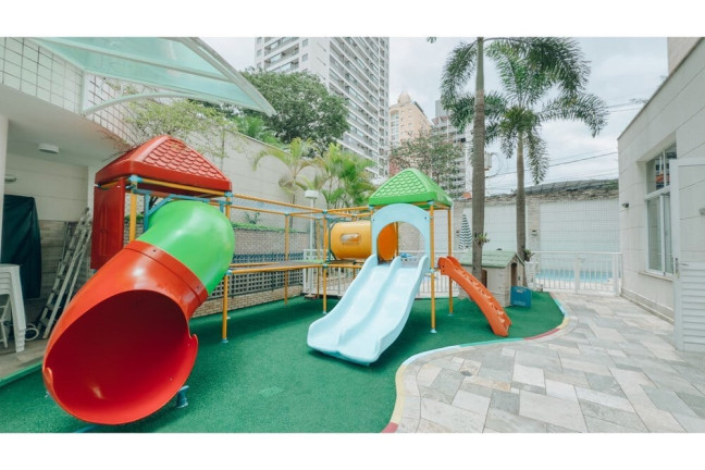 Apartamento com 3 Quartos à Venda, 143 m² em Moema - São Paulo