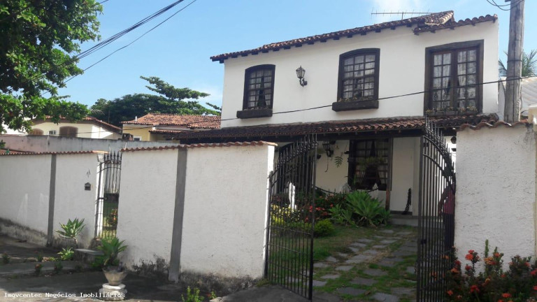 Imagem Casa com 2 Quartos à Venda, 360 m² em Jacarepagua - Rio De Janeiro Imagem Casa com 2 Quartos à Venda, 360 m² em Jacarepagua - Rio De Janeiro