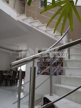 Imagem Imóvel com 3 Quartos à Venda, 288 m² em Sarandi - Porto Alegre Imagem Imóvel com 3 Quartos à Venda, 288 m² em Sarandi - Porto Alegre