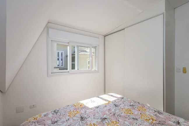 Imagem Casa com 3 Quartos à Venda, 191 m² em Campo Comprido - Curitiba Imagem Casa com 3 Quartos à Venda, 191 m² em Campo Comprido - Curitiba