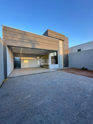 Imagem Casa com 3 Quartos à Venda, 255 m² em Parque Das Laranjeiras - Uberaba Imagem Casa com 3 Quartos à Venda, 255 m² em Parque Das Laranjeiras - Uberaba