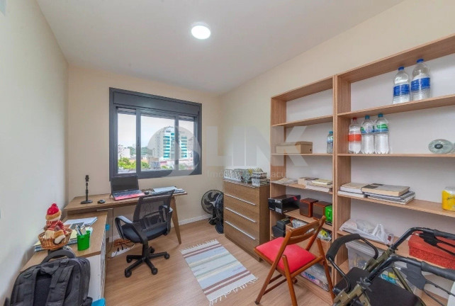 Imagem Apartamento com 3 Quartos à Venda, 81 m² em Santana - Porto Alegre