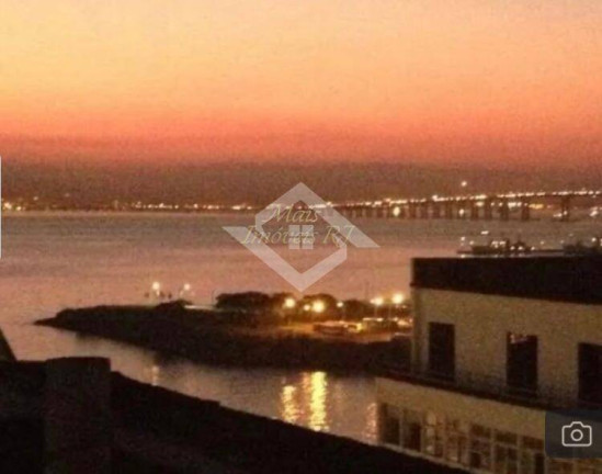 Sala Comercial à Venda, 60 m² em Centro - Niterói