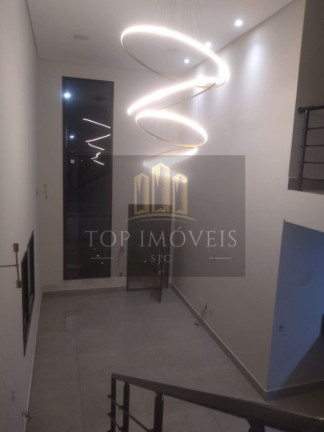 Imagem Casa com 3 Quartos à Venda, 250 m² em Eugênio De Mello - São José Dos Campos