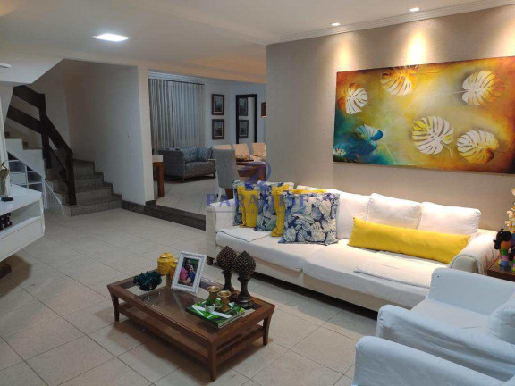 Imagem Casa com 6 Quartos à Venda, 380 m² em Barra Do Jacuípe - Camaçari Imagem Casa com 6 Quartos à Venda, 380 m² em Barra Do Jacuípe - Camaçari