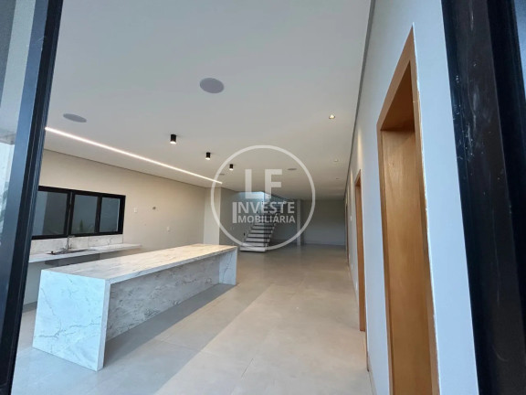 Imagem Casa com 4 Quartos à Venda, 361 m² em Jardins Barcelona - Senador Canedo